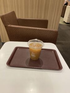 イオンラウンジ 画像 イオンラウンジ内の様子